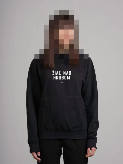 Žiaľ nad hrobom